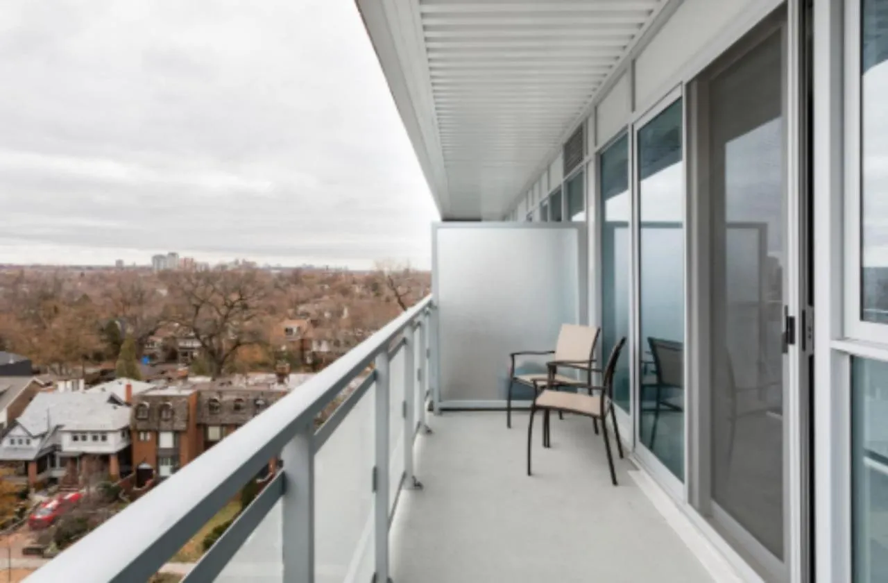 Toronto Sophisticated Studio 0*,  Canada
