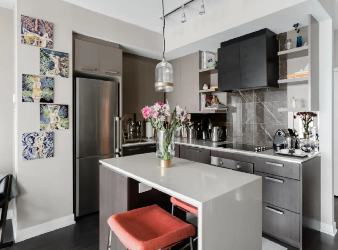 Toronto Sophisticated Studio