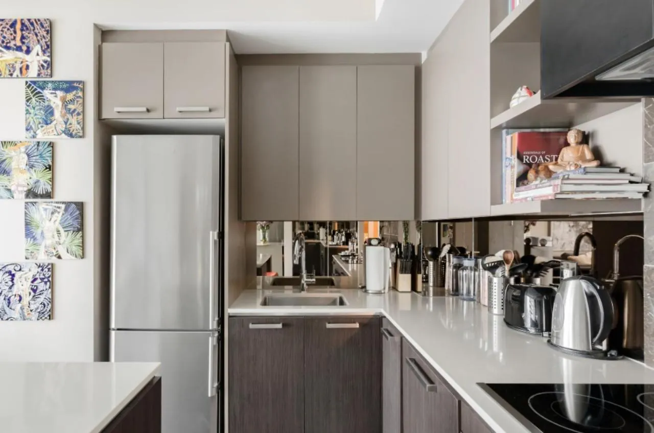Toronto Sophisticated Studio Apartment